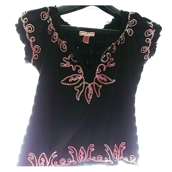 Lauren Michelle Tops - Beautiful black peasant top
